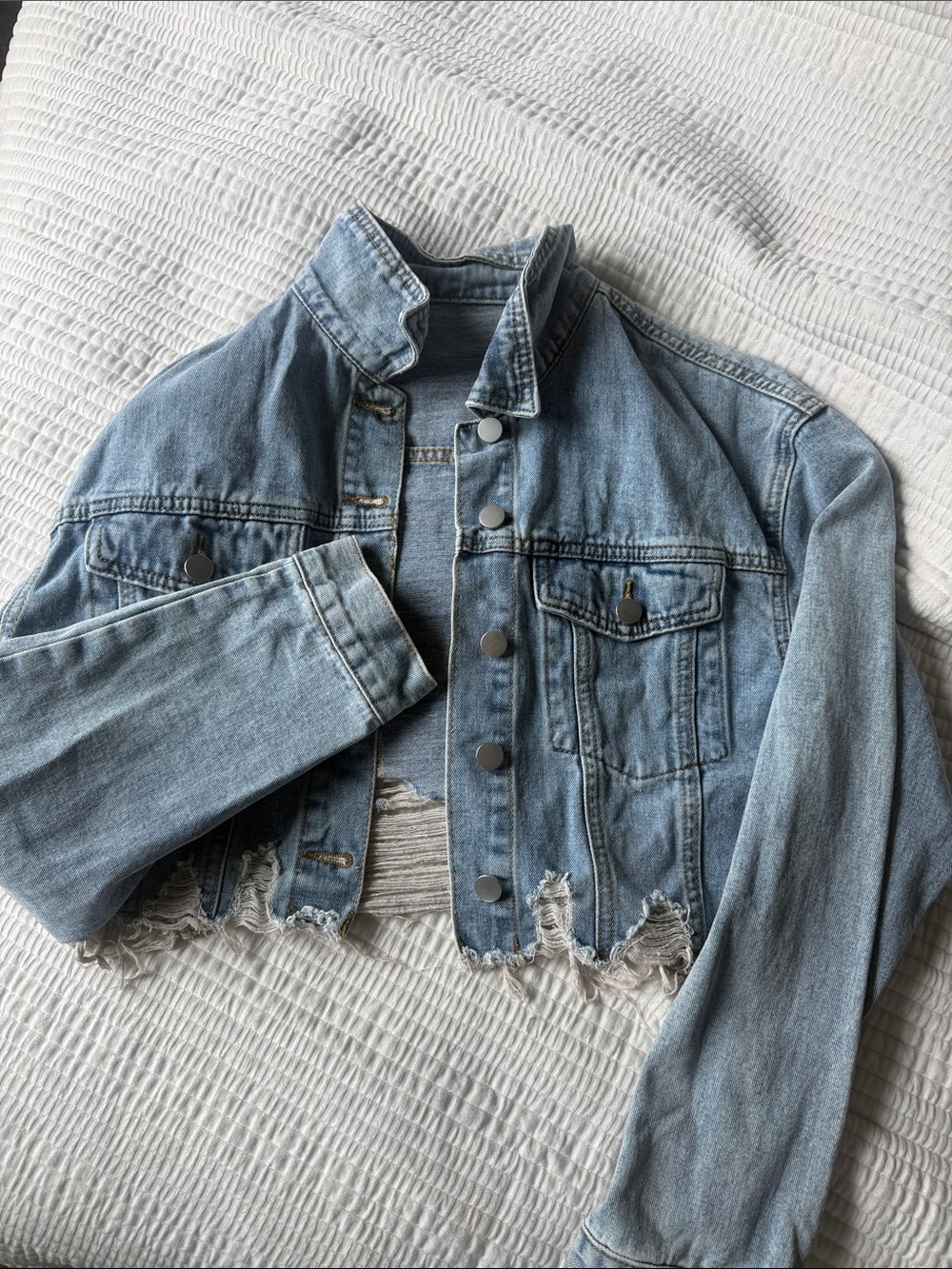 SHEIN Light Blue Distressed Cropped Denim Jacket